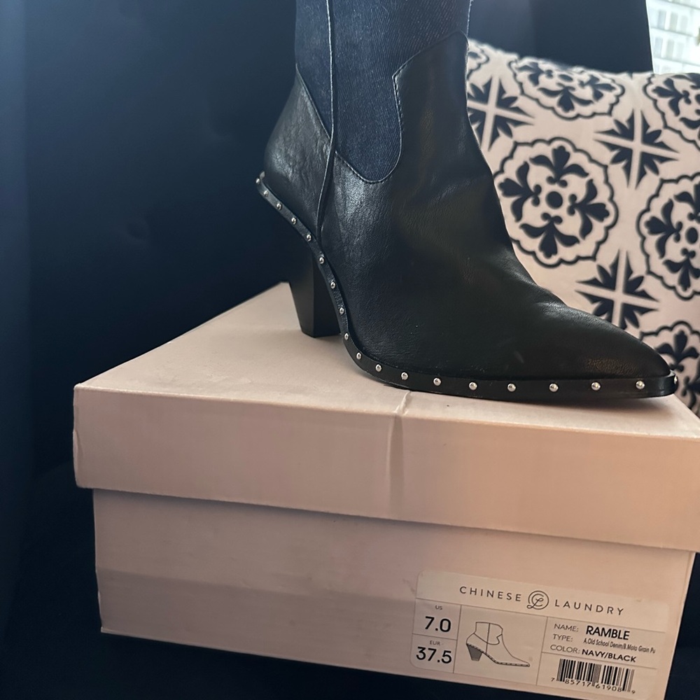 Chinese Laundry Black Ramble Boots